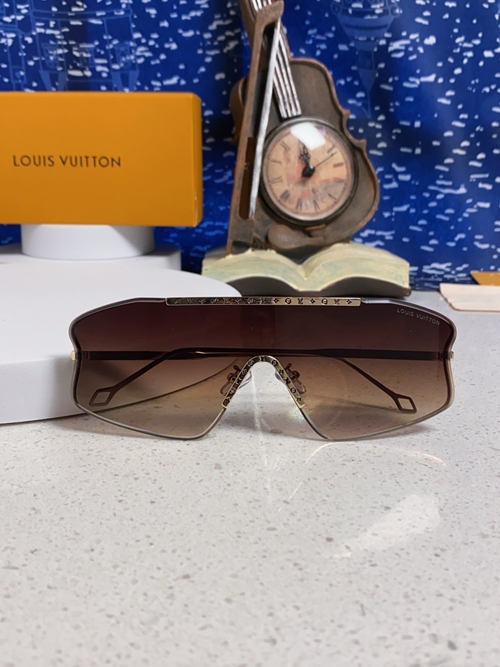 ルイヴィトンサングラス着用イメージ